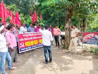 Protest against police raid on CPIML office